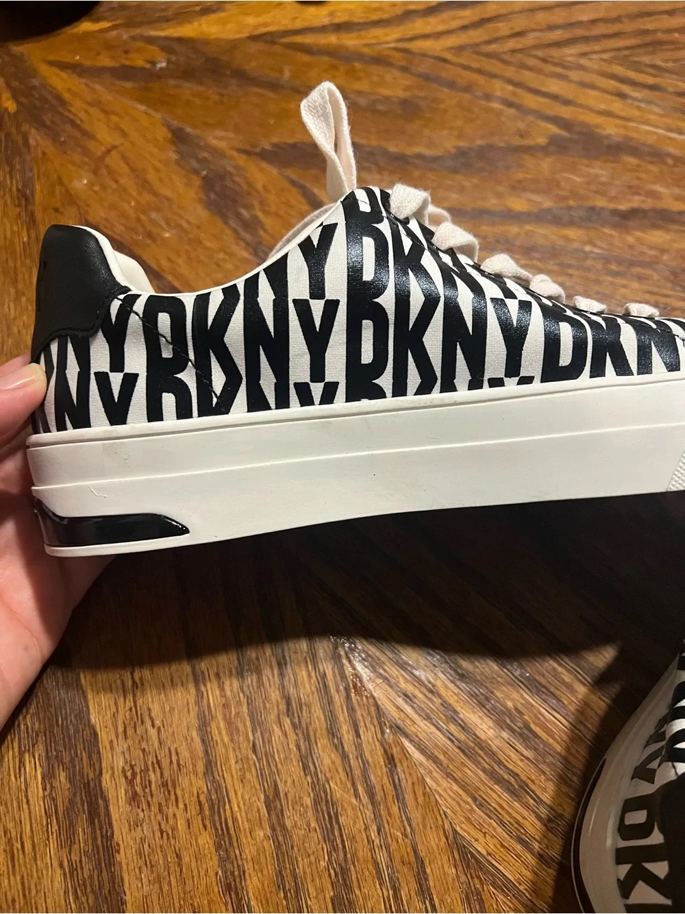 DKNY Black and White Low Top Sneakers like new